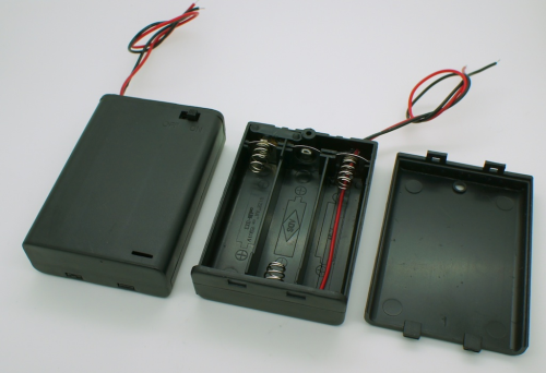Switched Battery Box (3 x AA Batteries)